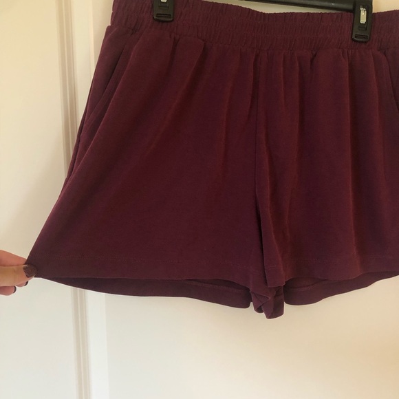 Lou & Grey Plum Colored Shorts. Elastic Waistband. Side Pockets. Size Large. - Picture 2 of 7